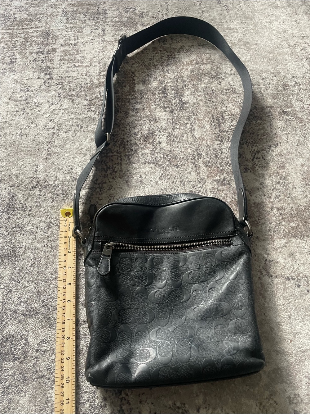 Men’s coach messenger bag black used